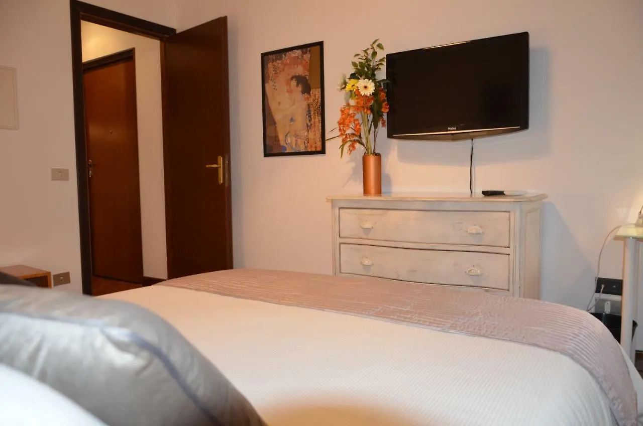 Benedetta Trastevere Apartment Rome Italy
